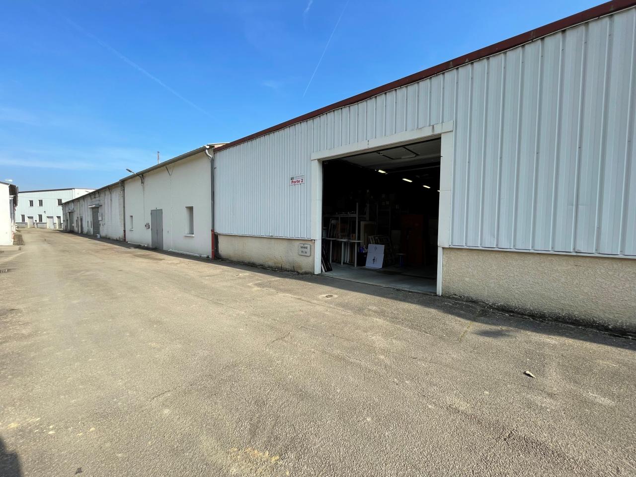 Local d'activité Aulnay-sur-Mauldre 877m² Location local d'activité Aulnay-sur-Mauldre Yvelines OLACT2530052 5